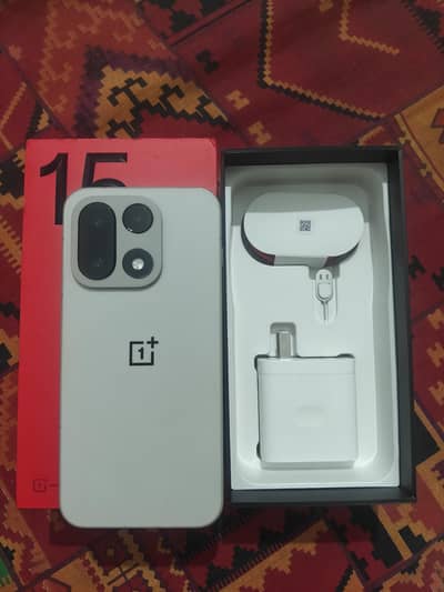 One Plus 15 (Global Rom) (12gb+256gb)