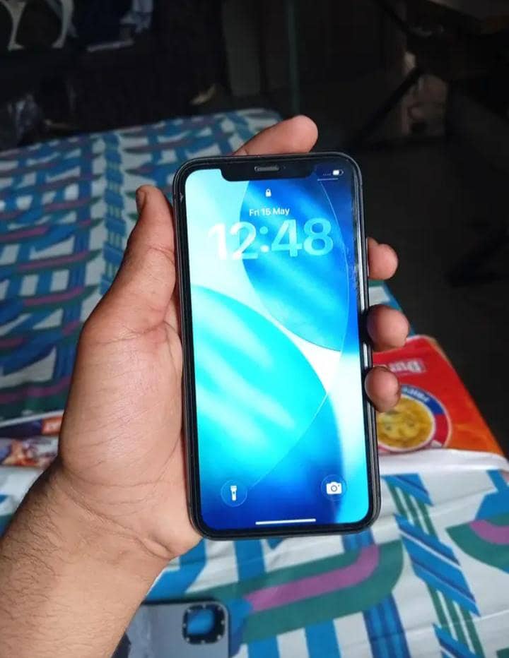 iPhone 11 0