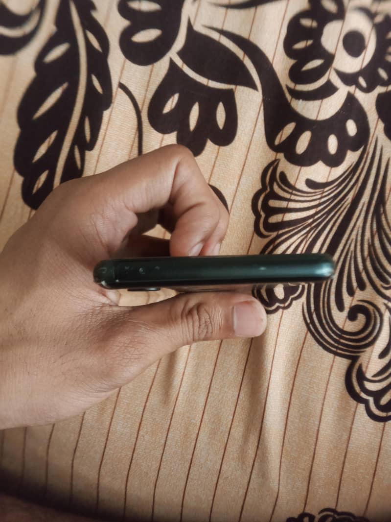Google Pixel 3 5