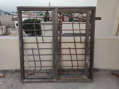 Widow grill is for sale