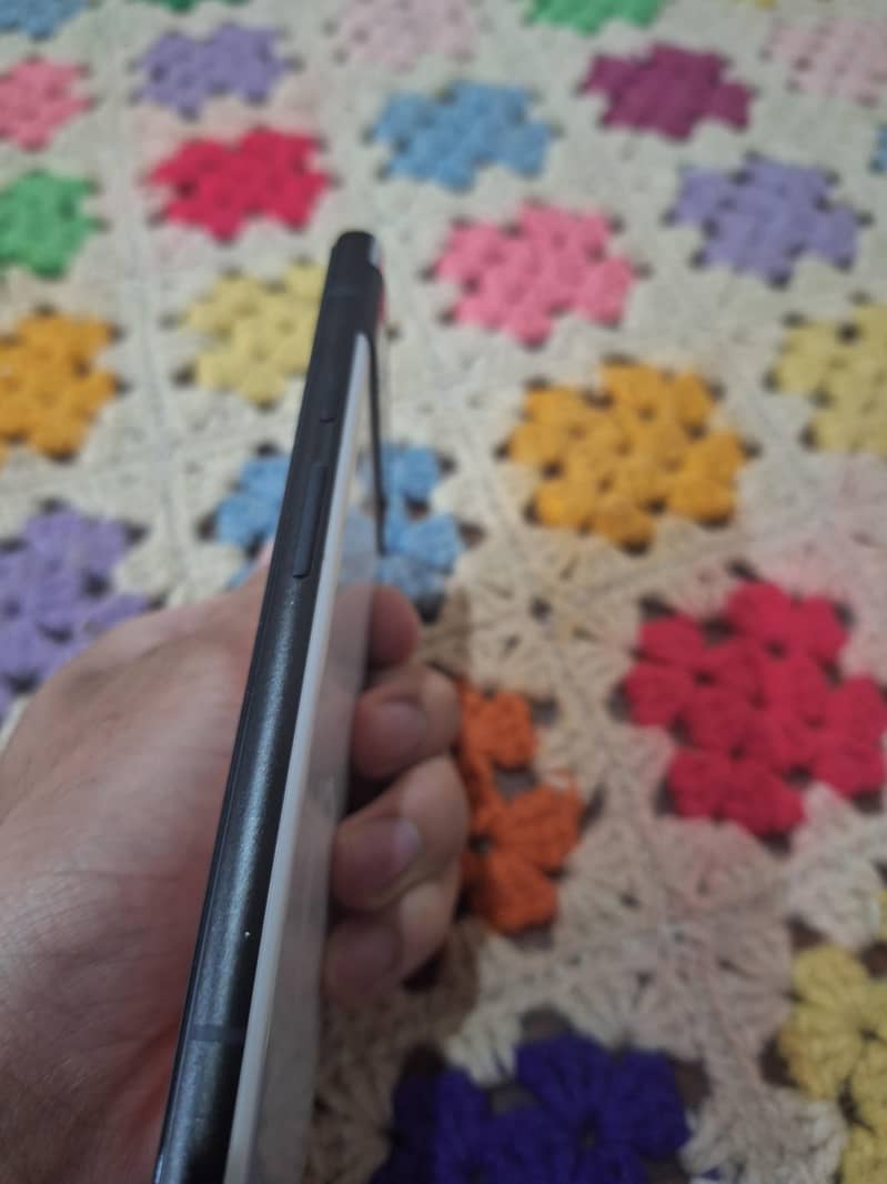 Google Pixel 6a 5