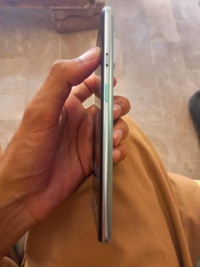 One Plus 8T 5