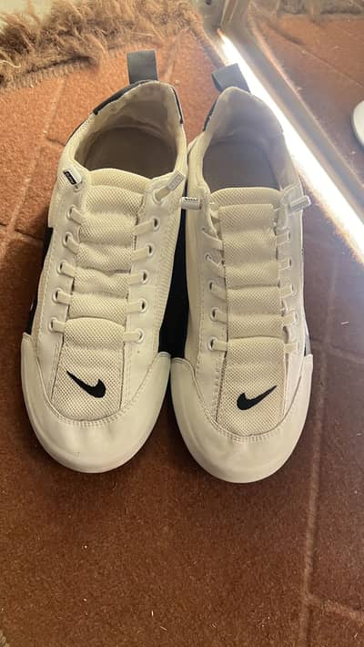 Sneaker 