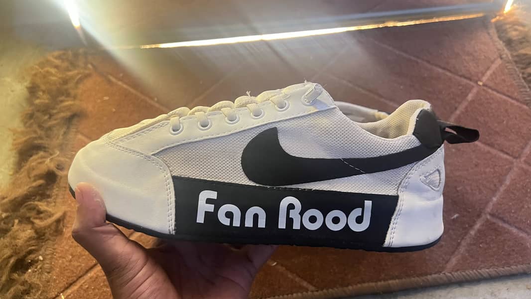 Sneaker  3