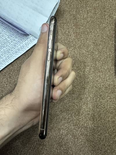 I phone 11 pro golden colour pta approved