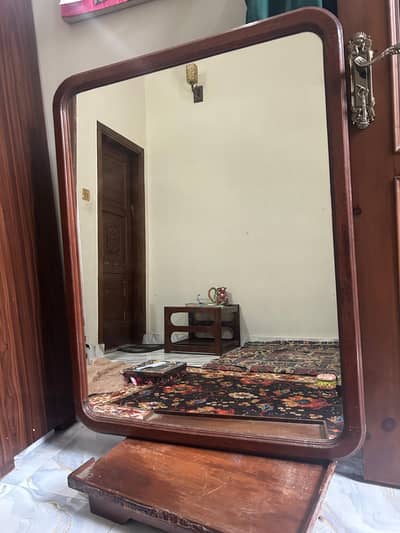 wall mirror