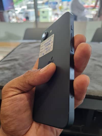 Apple iPhone 17e