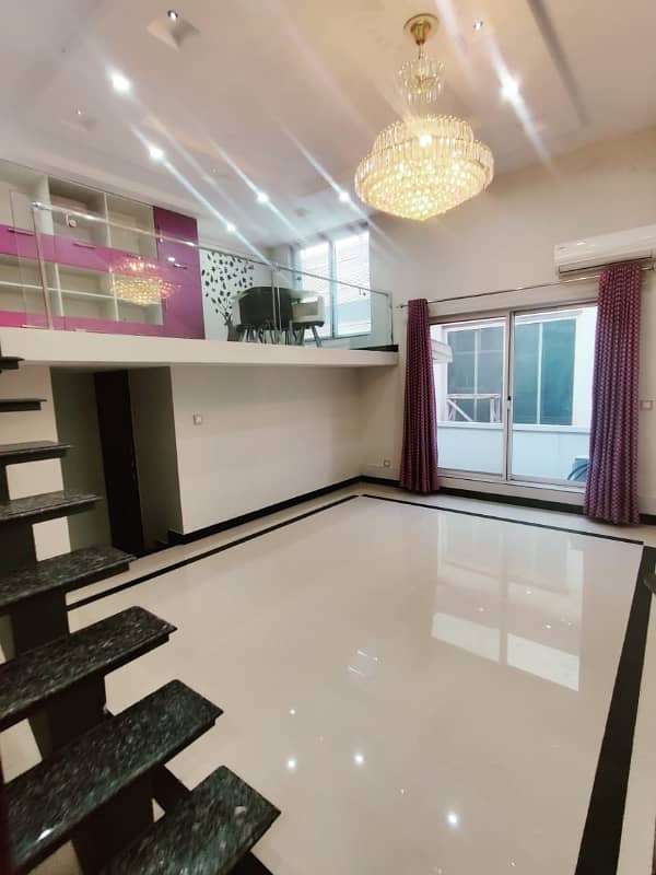 Luxury Upper Portion Multi E11/3 0