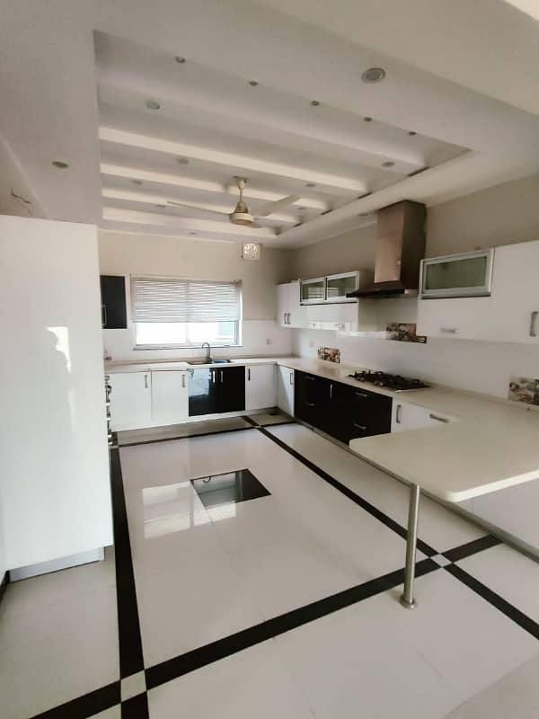 Luxury Upper Portion Multi E11/3 3
