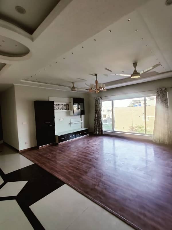 Luxury Upper Portion Multi E11/3 6