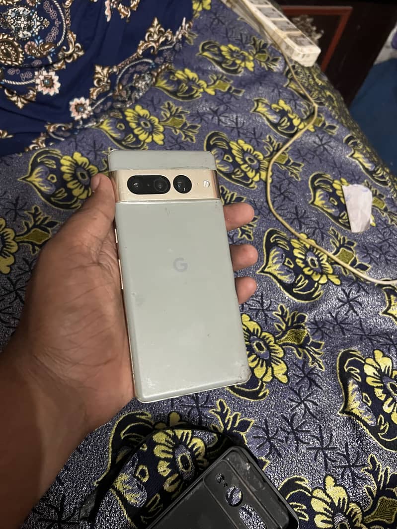 Google Pixel 7 Pro 6
