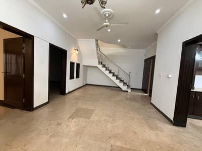Luxury House For Rent