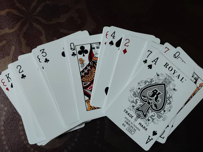 plastic playing cards 2