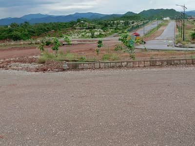 RESIDENTIAL 10M PLOT AVAILABLE ON 50% DOWNPAYMENT