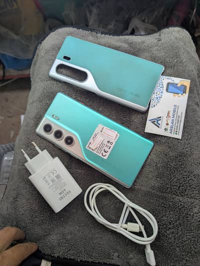 Tecno CAMON 40 Pro