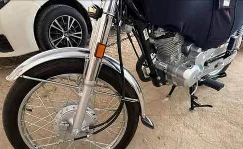 125 gold edition self start 3000 kilometer