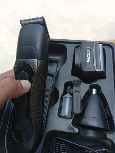 Rechargeable Shawing Machine
