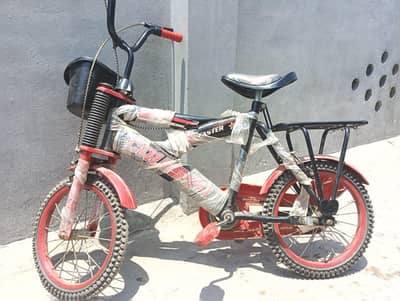 very neat and strong like new Bicycle