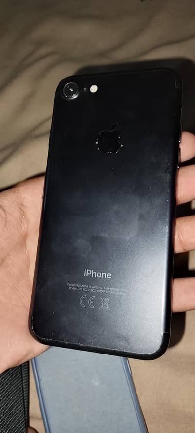 Apple iPhone 7