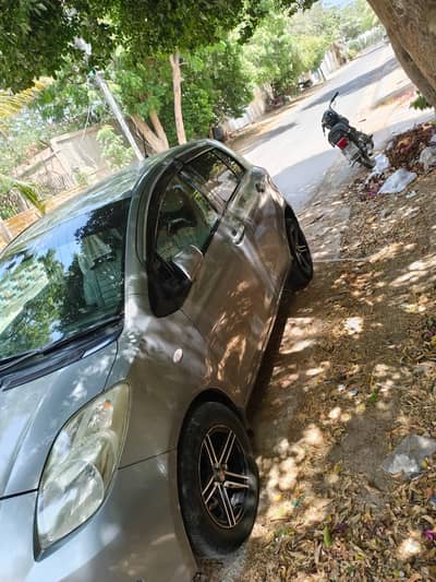 Toyota Vitz 2007