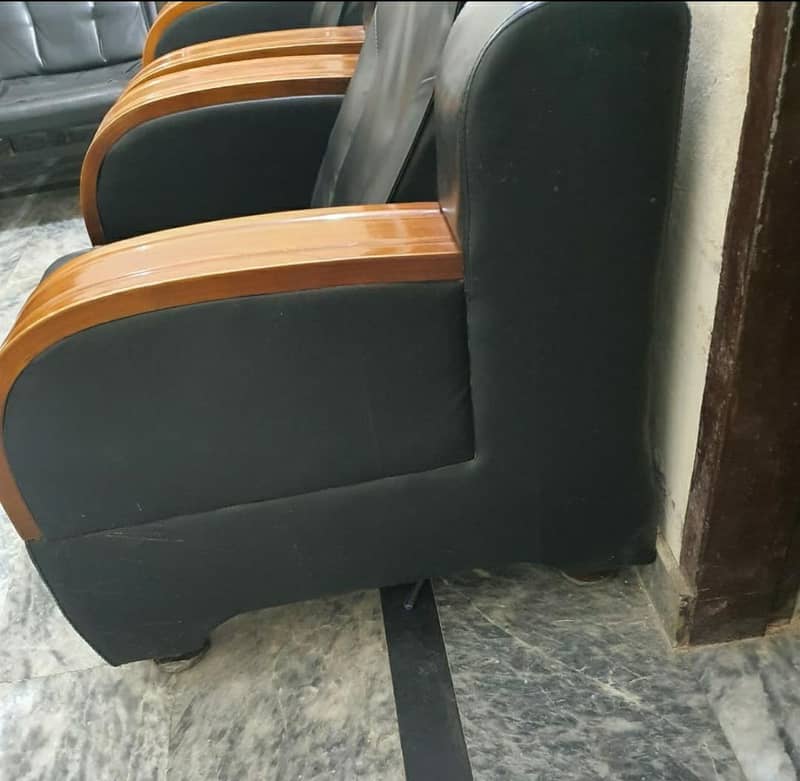 sofa set condition 9/8 2