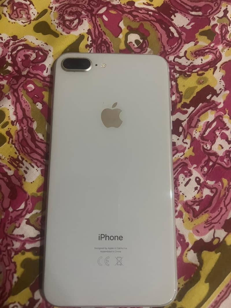 Apple iPhone 8 Plus 5