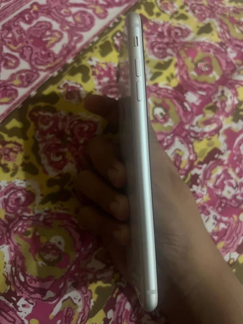 Apple iPhone 8 Plus 7