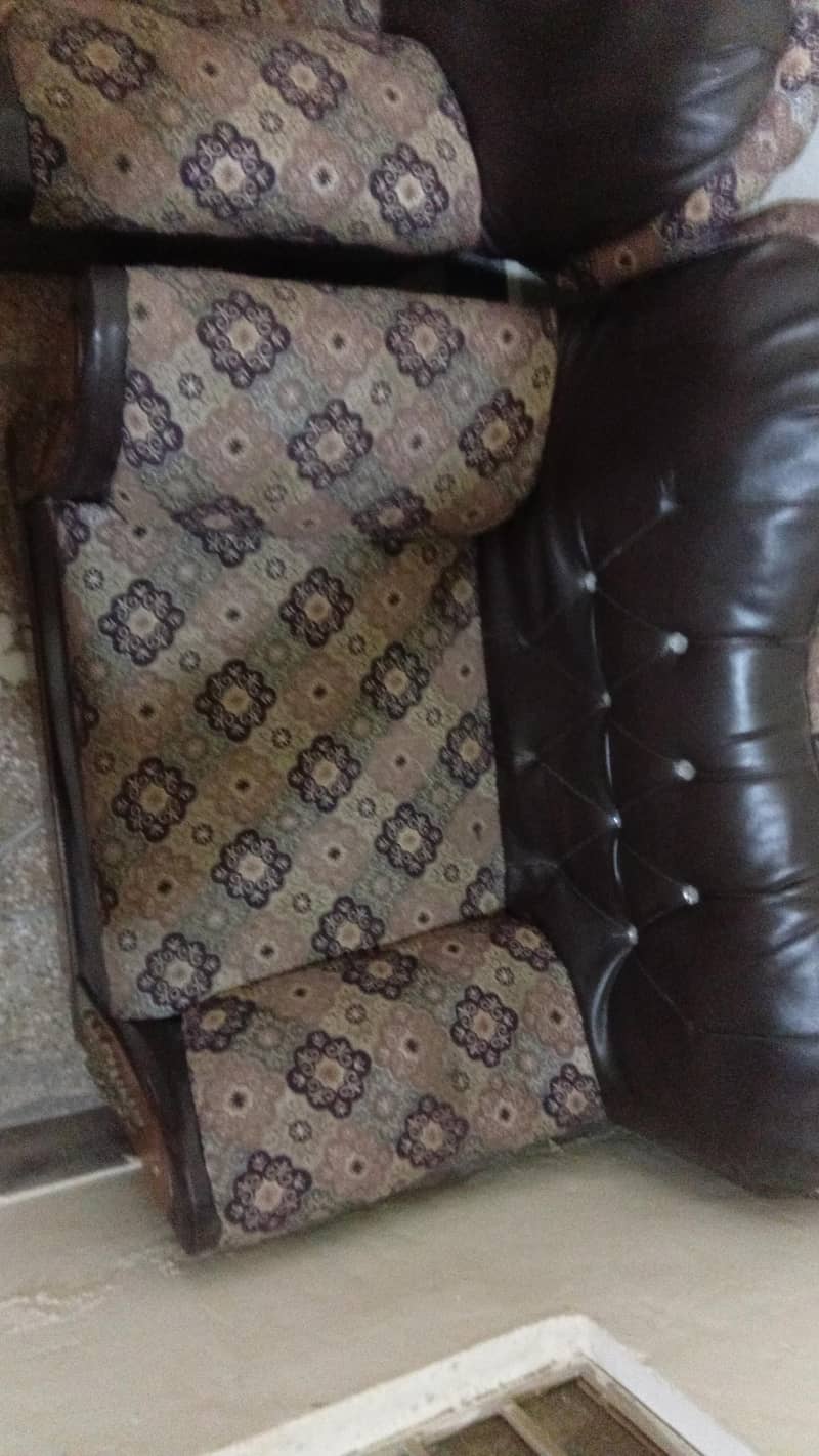 sofa set  condition good 1