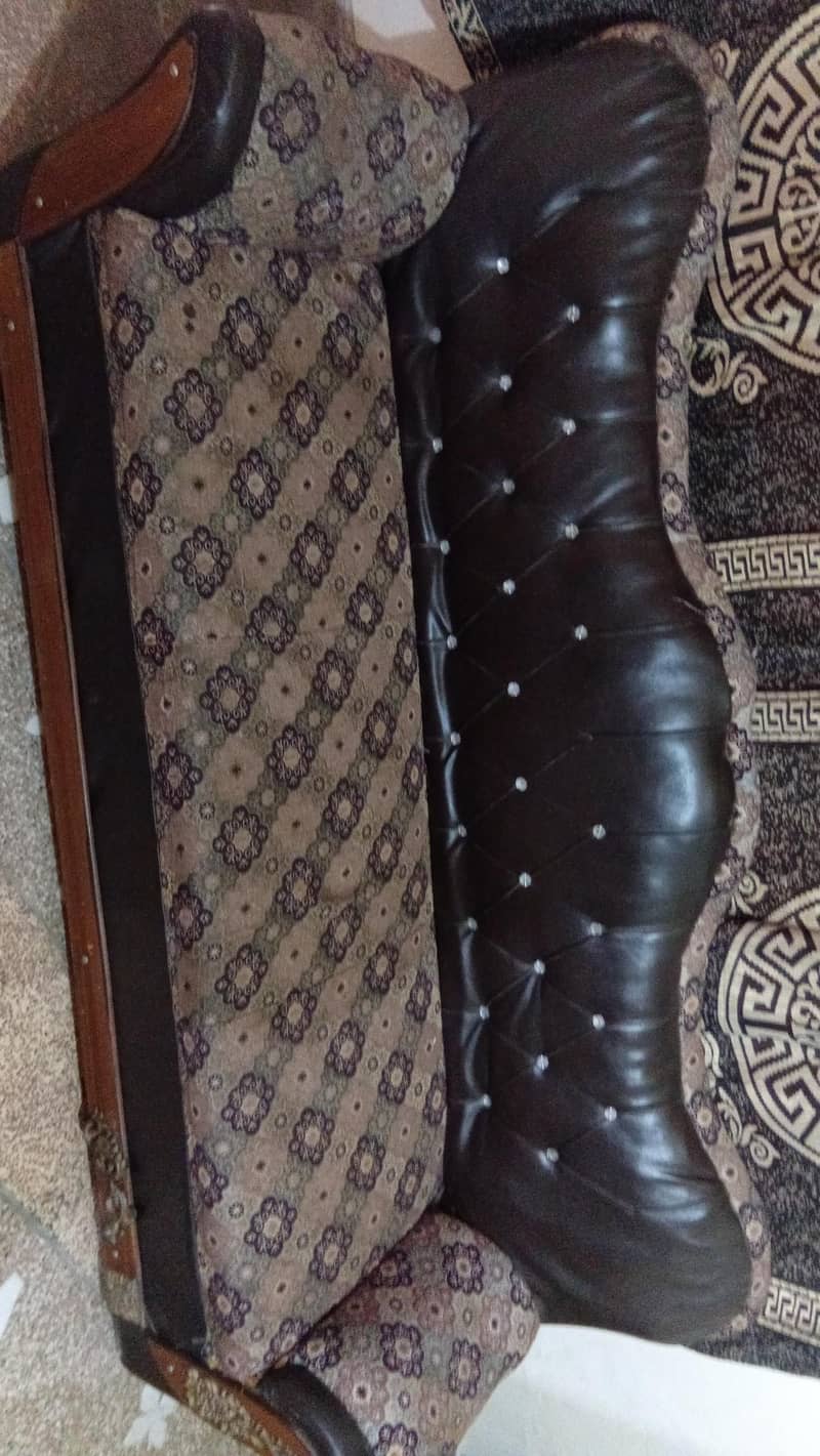 sofa set  condition good 4