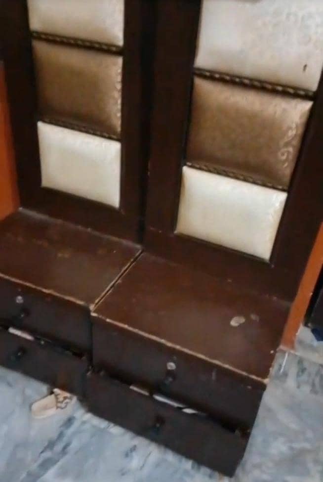 BED Dressing Table Sofa 2