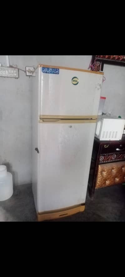 Midiam size Pell farige urgent sale