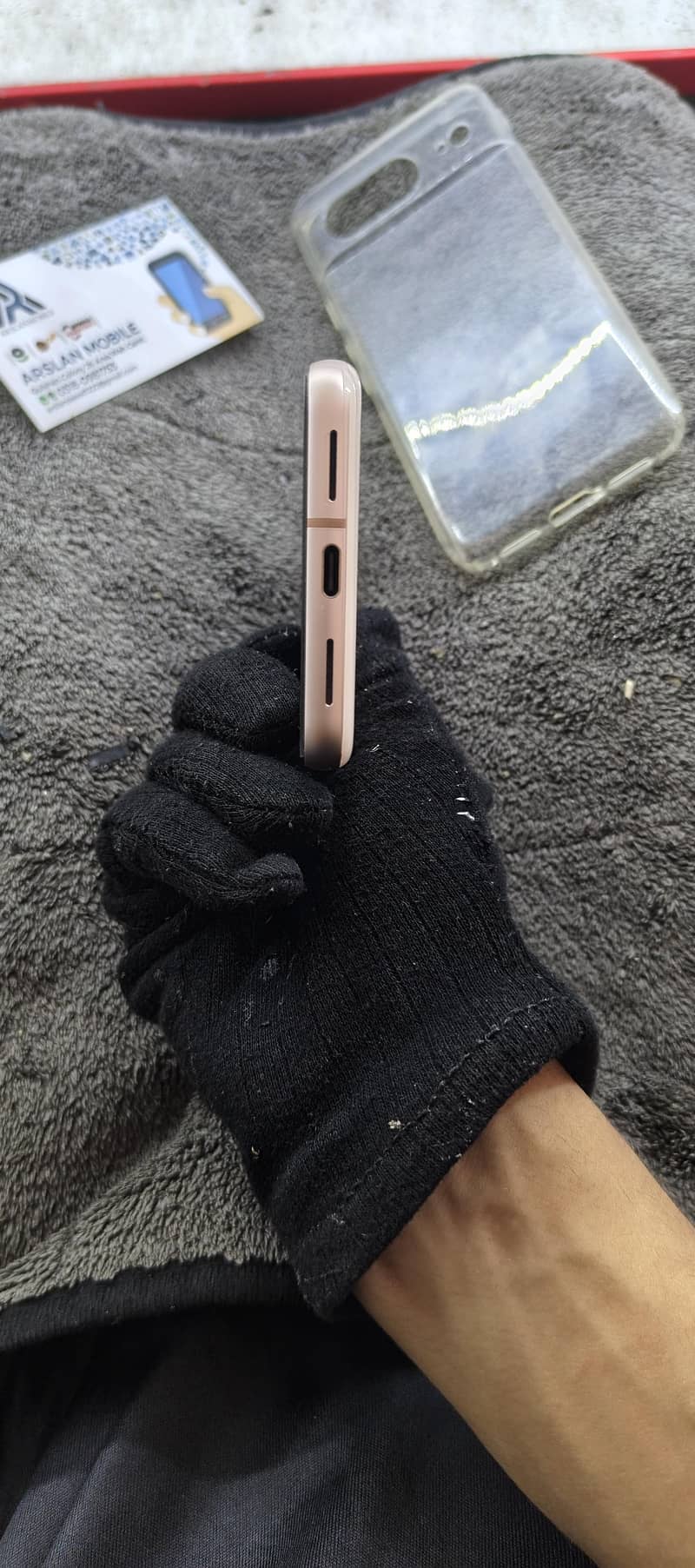 Google Pixel 8 4