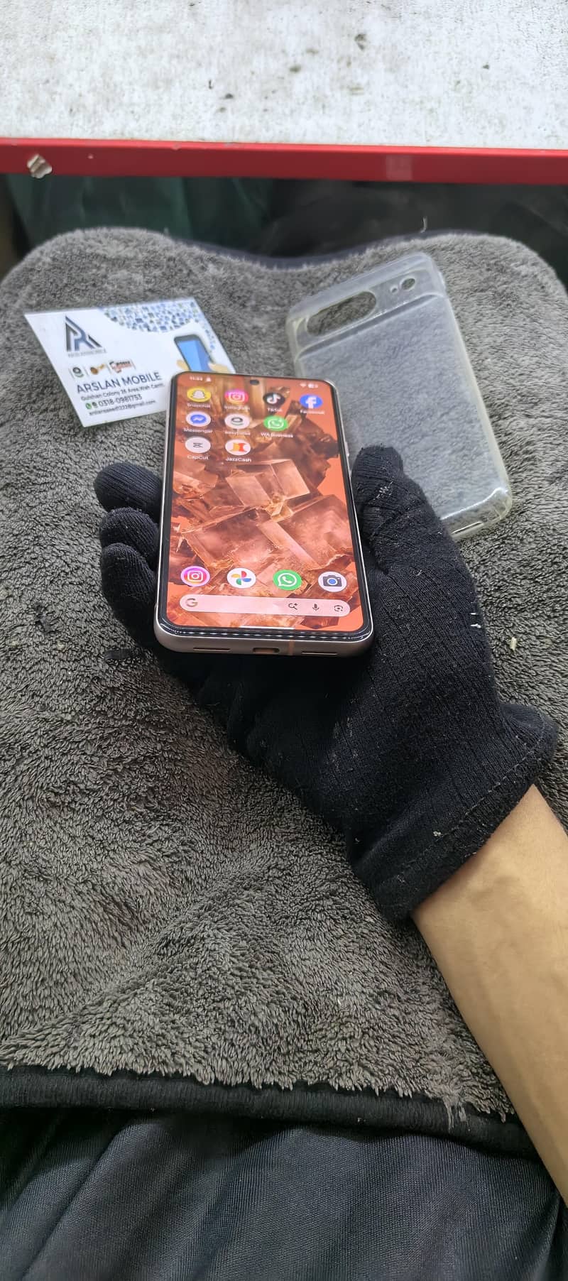 Google Pixel 8 6