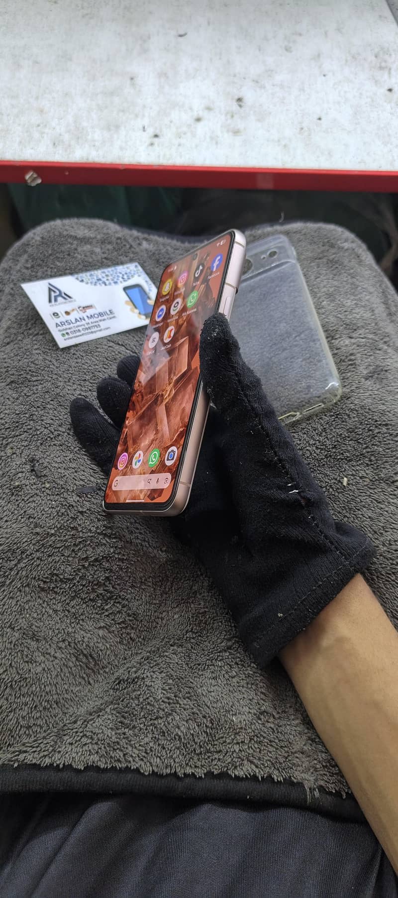 Google Pixel 8 7