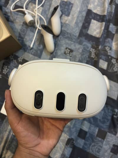 Meta Quest 3 – Almost Brand New, Only 10 Hours Used