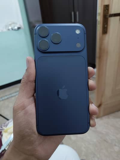 iphone 17 pro max 256gb jv 10 by 10 condition