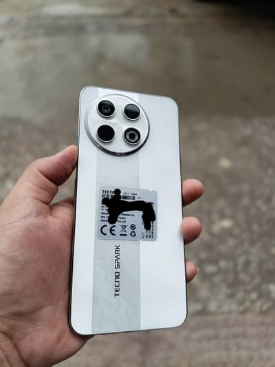 Tecno SPARK 30 Pro