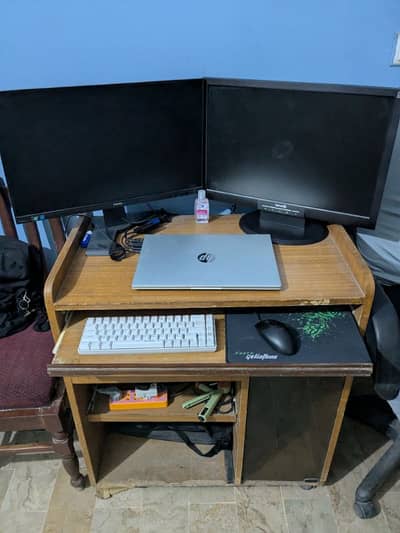 Wooden office table