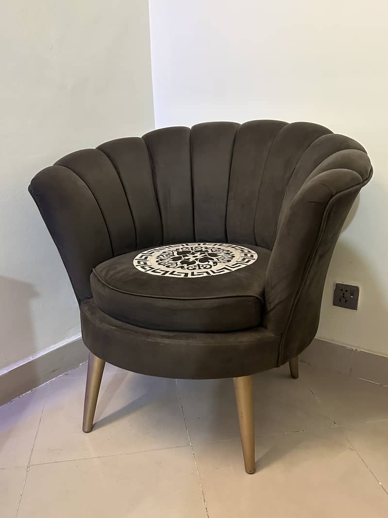 Sofa chairs with table 1