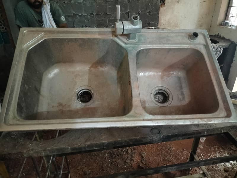 kitchen sink 0