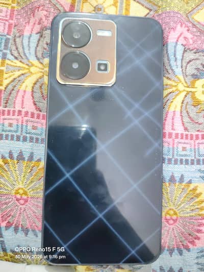 Vivo Y35 10/10 condition original box charge