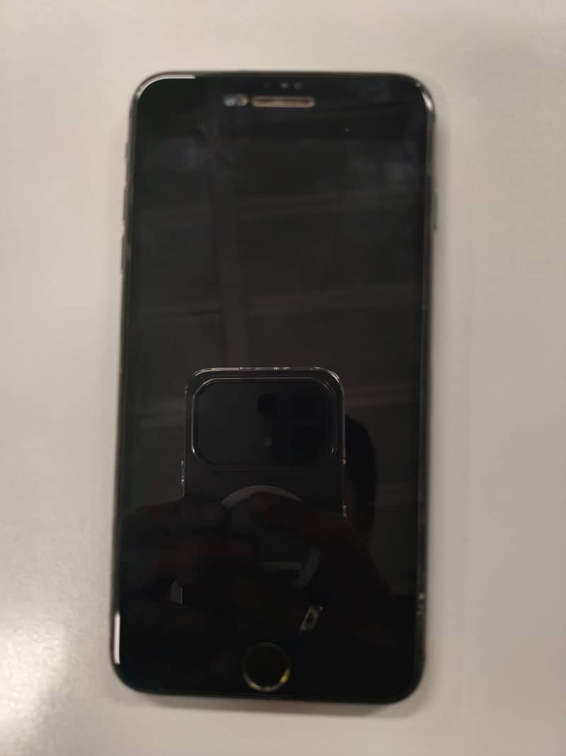 Apple iPhone 8 Plus 2