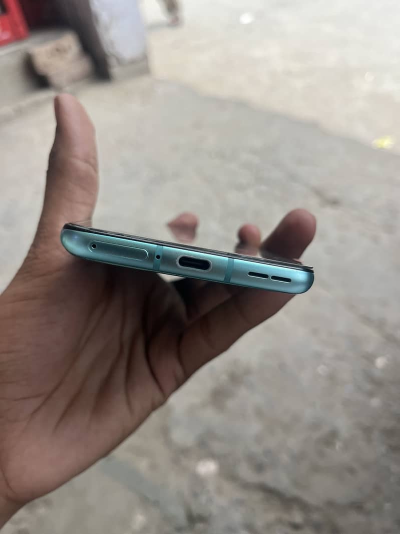 One Plus 8T 2