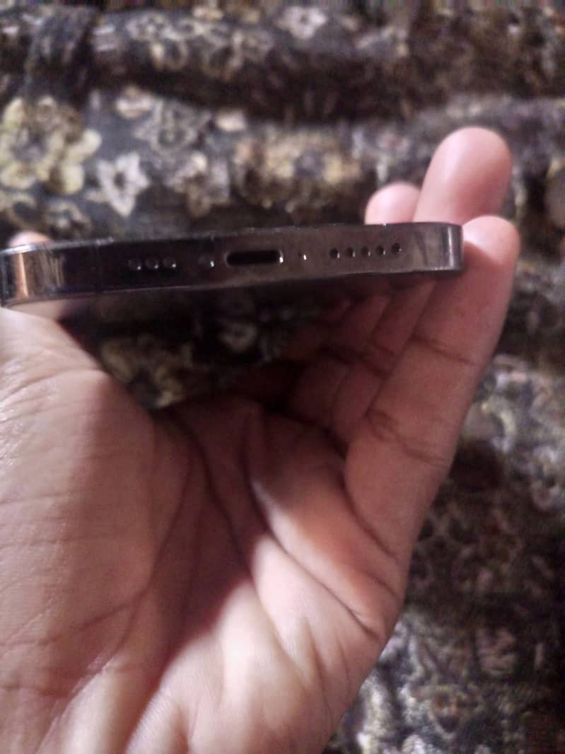 iPhone 12pro 3