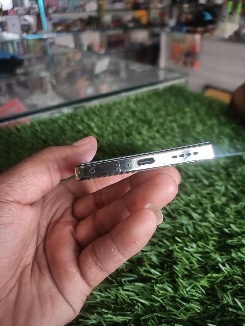 Infinix Note 40 2