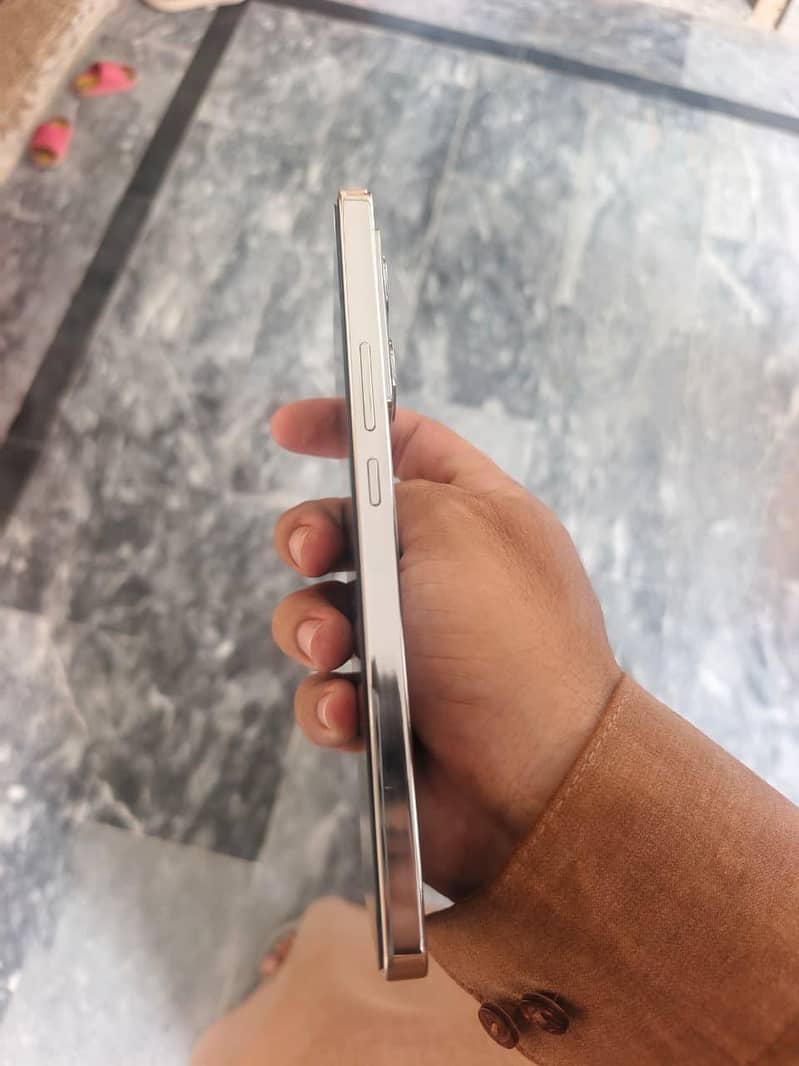 Infinix Note 40 2