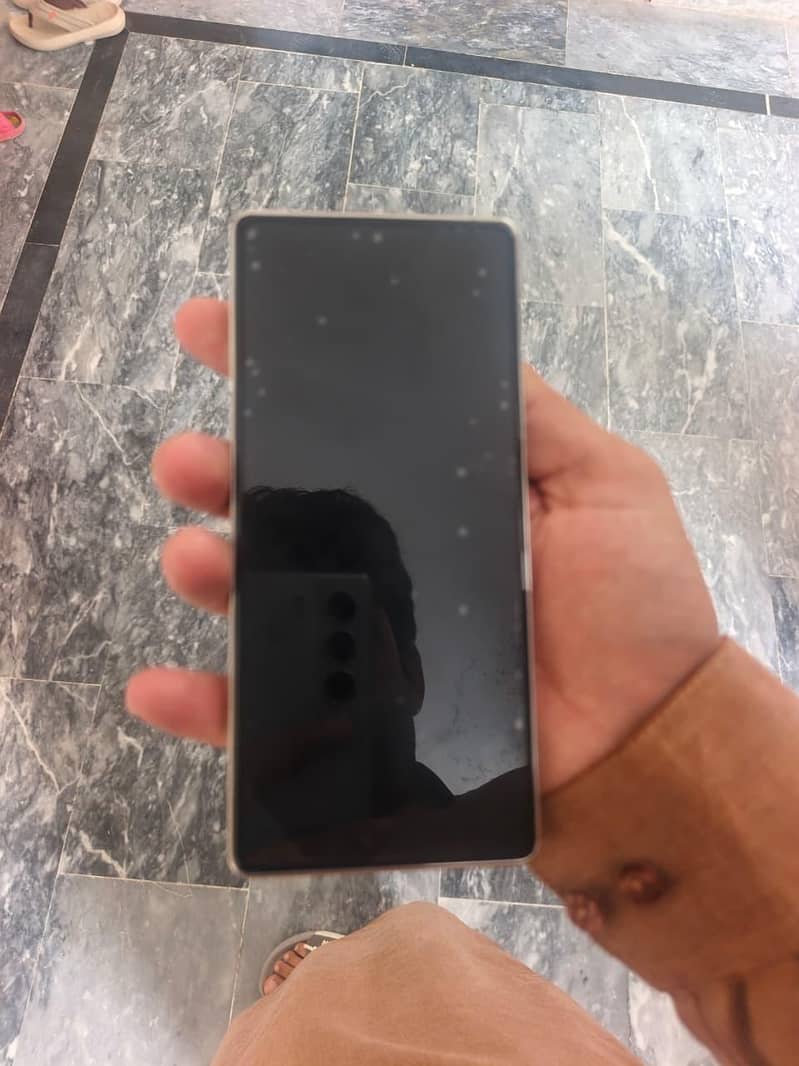 Infinix Note 40 4
