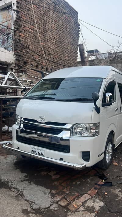 Toyota Hiace Grand Cabin 2023 TRH224