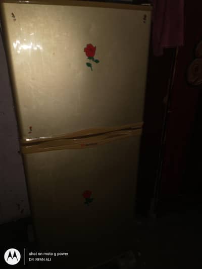 in used istemal me hai bs bara fridge lena hai