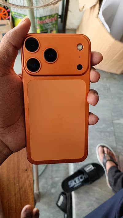 Apple iPhone XR convert 17 pro max